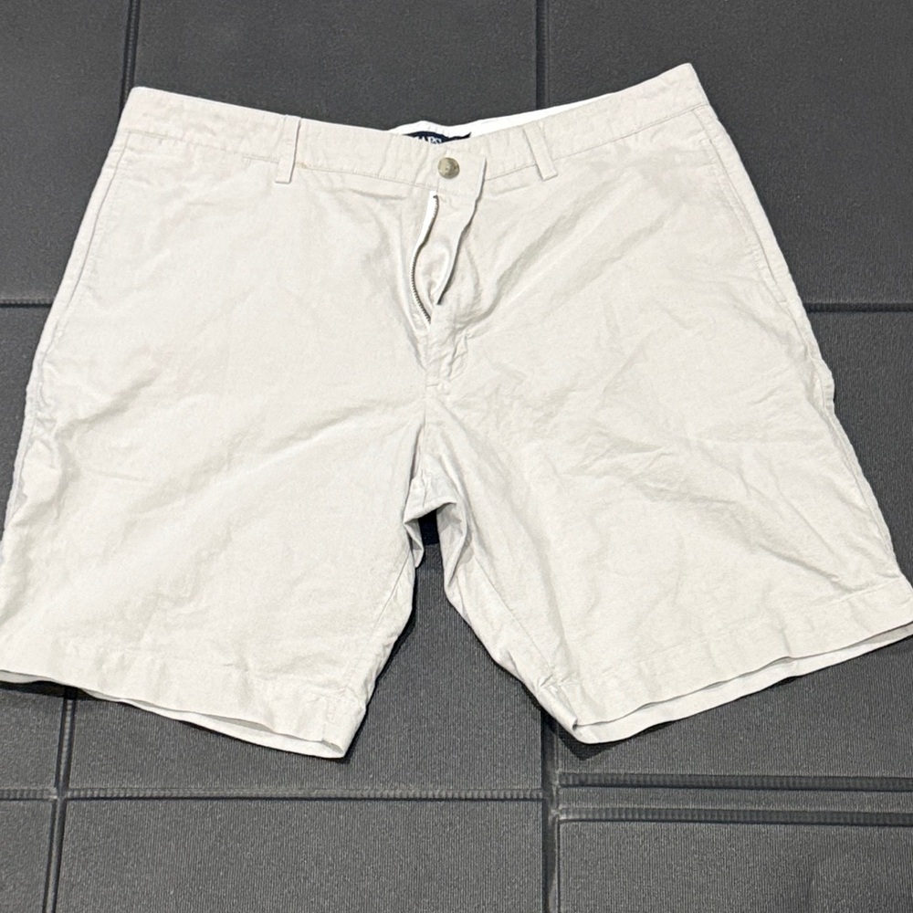 MENS CHAPS SHORTS SIZE 38